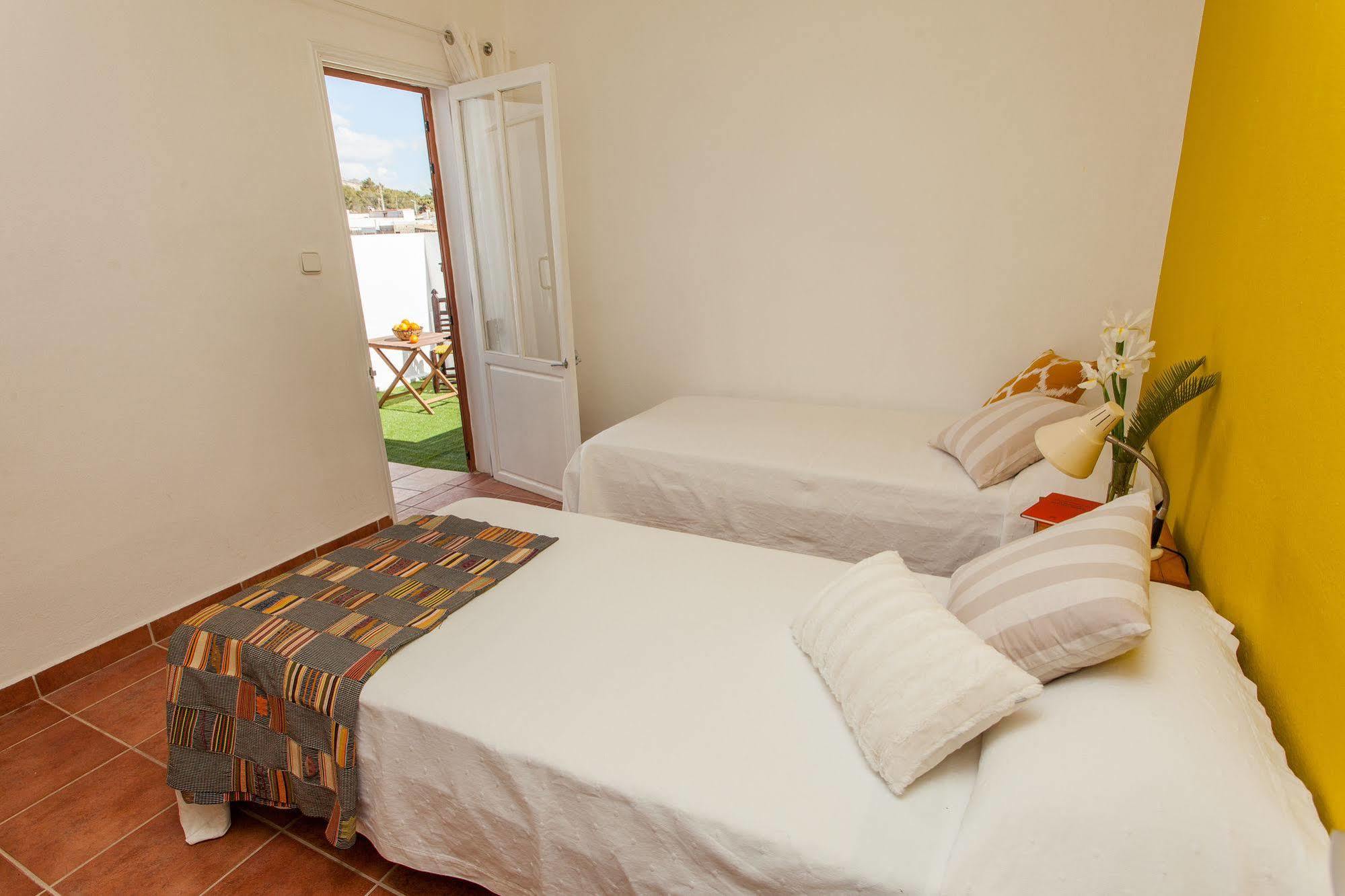 Cosmos Grand Hostal Sant Francesc de s'Estany Eksteriør bilde