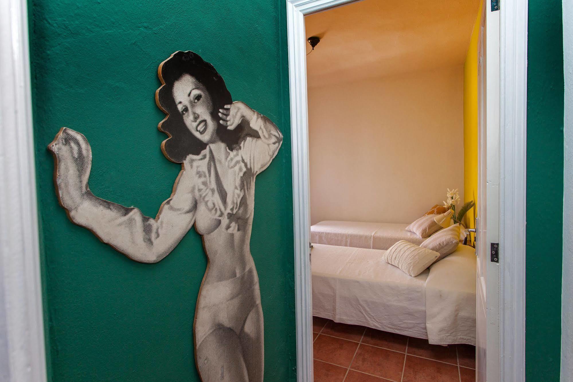 Cosmos Grand Hostal Sant Francesc de s'Estany Eksteriør bilde